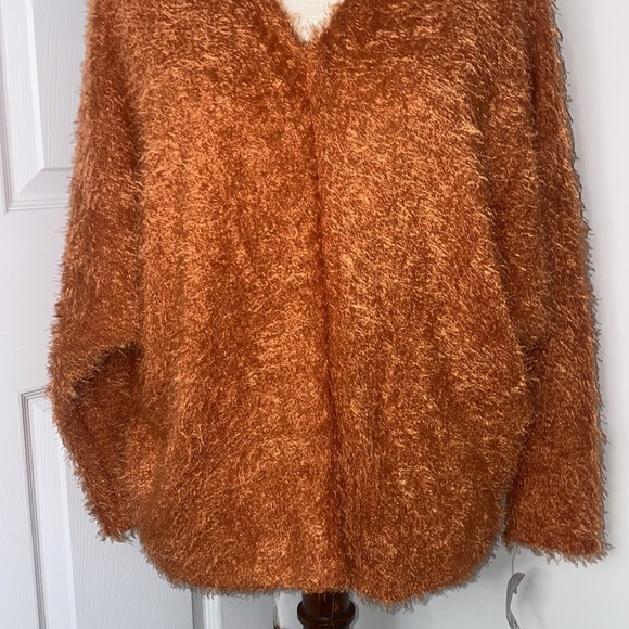 Jolie sweater size L NWT - Picture 3 of 7